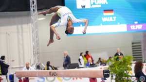 jr sfe03796 copia simone ferraro ph